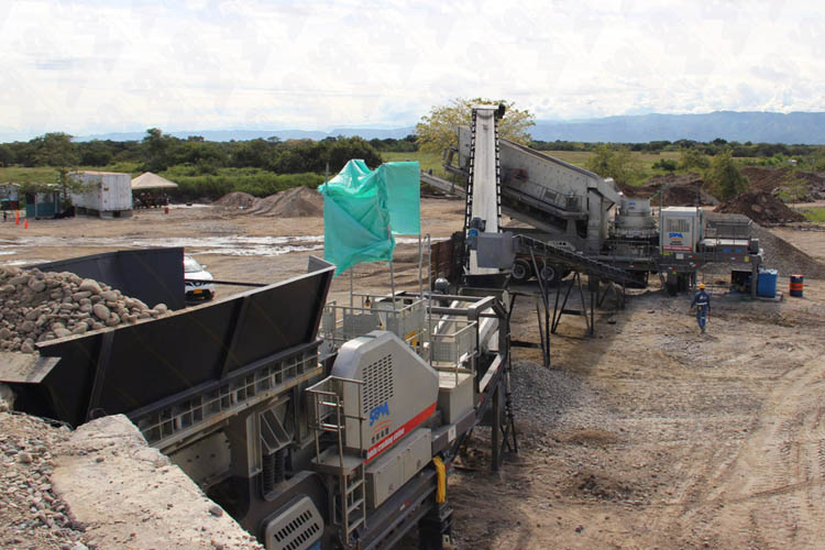 mobile crushing plant